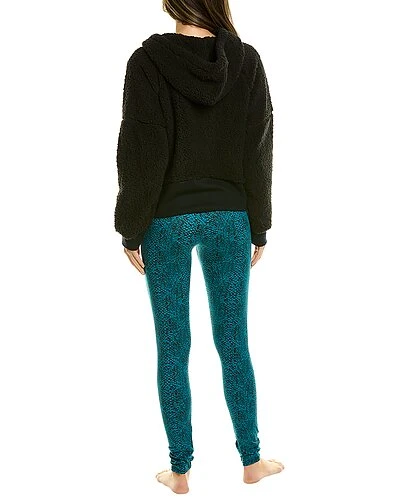 DKNY 2pc Plush Lounge Set Women 4 DKNY 2pc Plush Lounge Set Women - Image 2